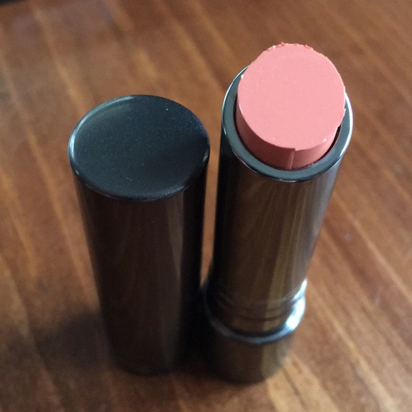 MAC huggable lip colour sweet creation - Picture 3 of 3